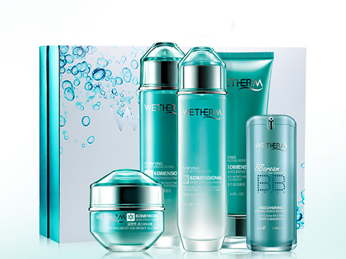 温碧泉的套装怎么样