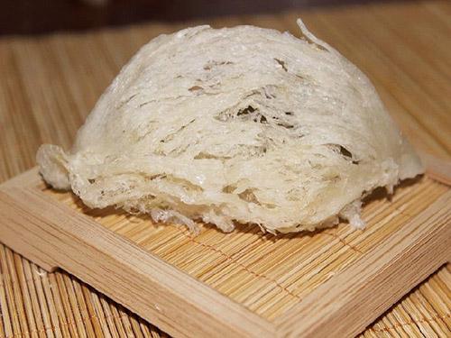 金丝燕窝和白燕窝的区???