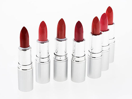 口红过期还能用吗